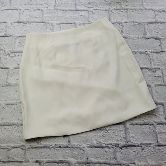 Chrissy Teigen x Revolve Josiah White Button Front Skirt size Small - Picture 3 of 10
